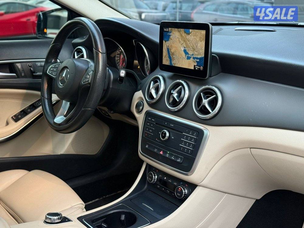 MERCEDES GLA250 4MATIC _2017 صبغ الوكالة7