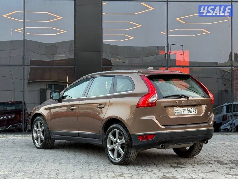 VOLVO XC60 _2014 عداد 47 الف فقط4