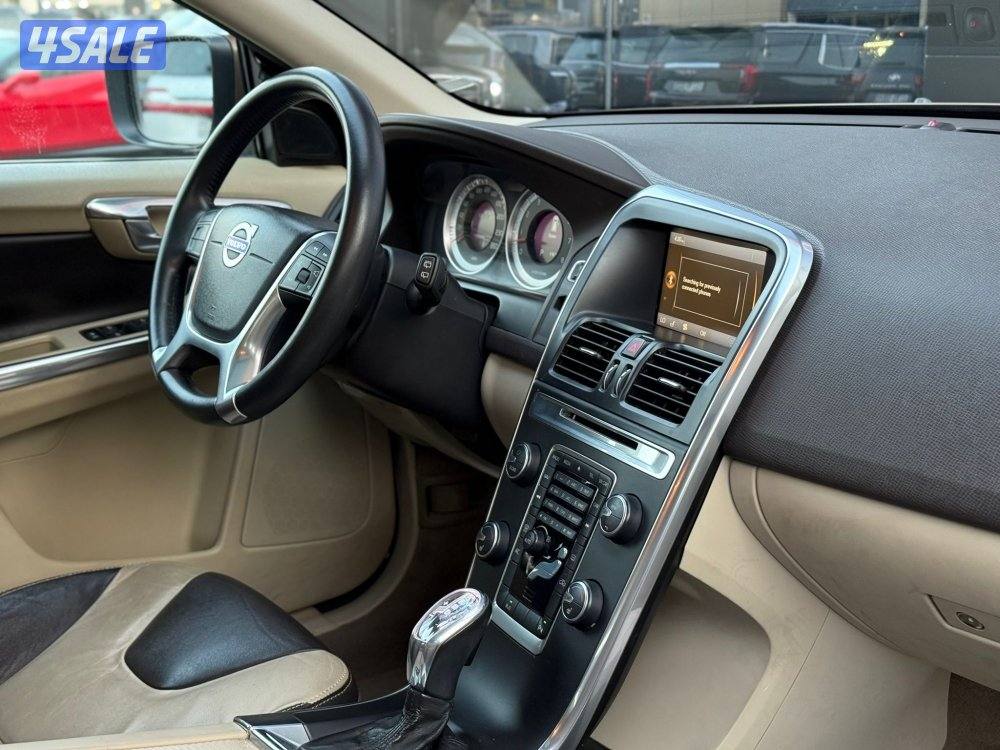 VOLVO XC60 _2014 عداد 47 الف فقط7