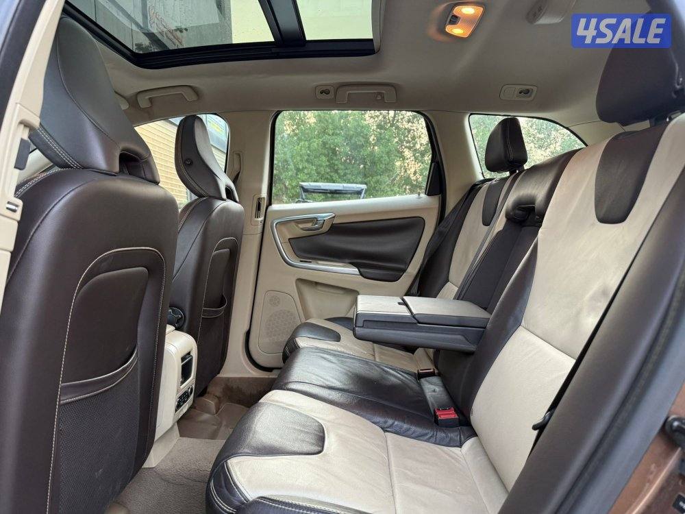 VOLVO XC60 _2014 عداد 47 الف فقط9