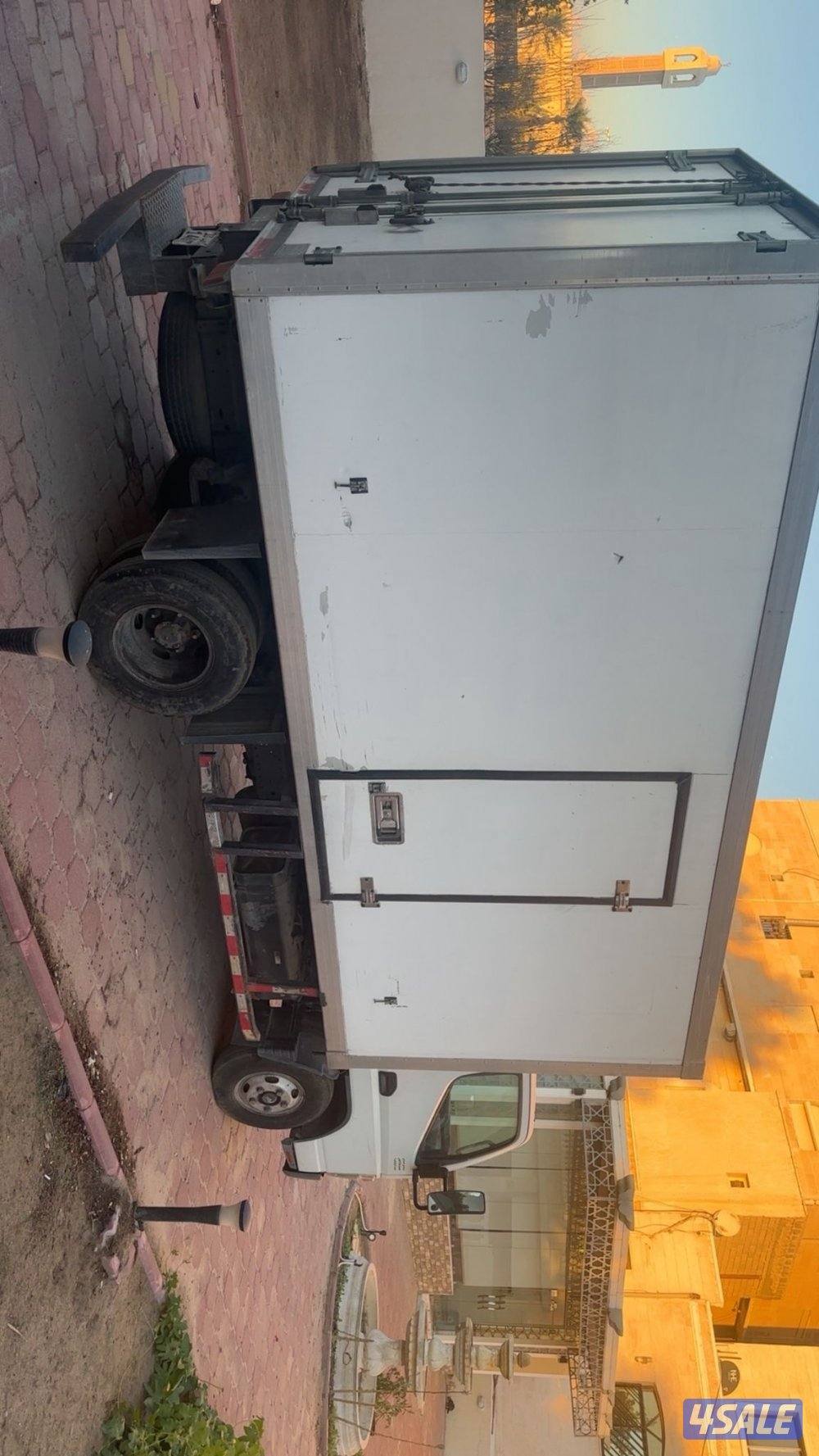 للبيع ثلاجة2