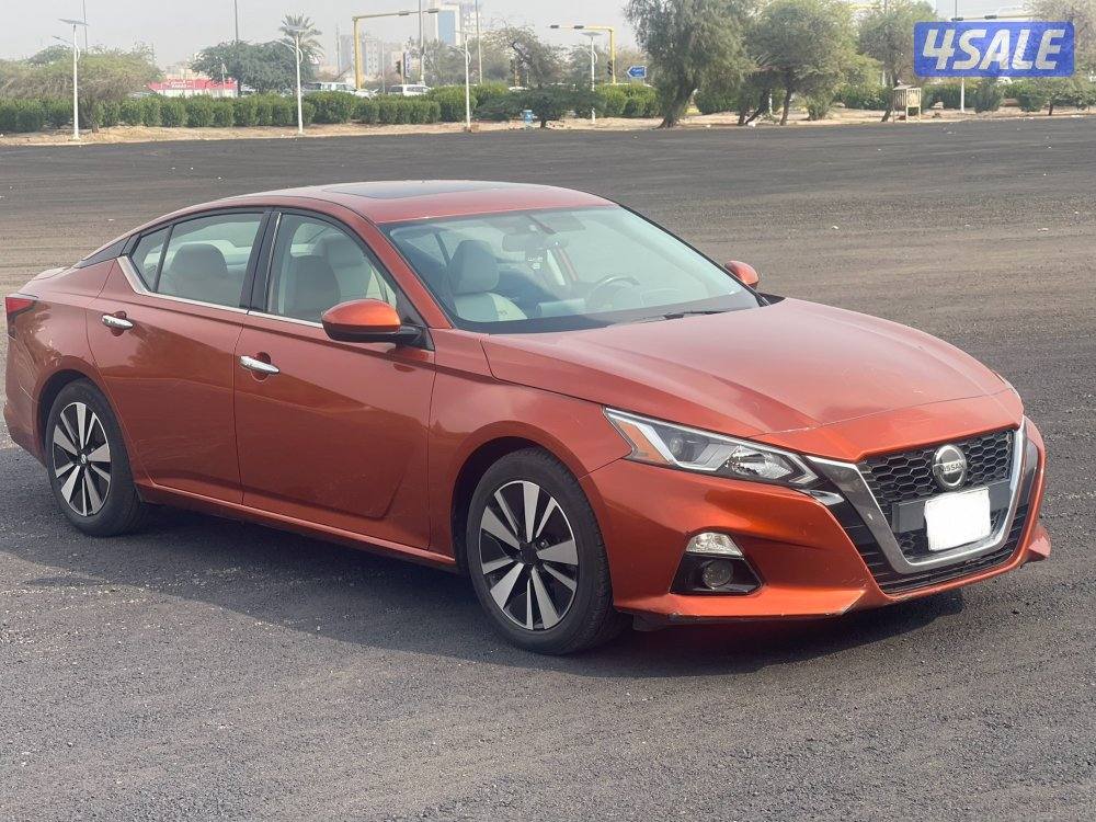 نيسان التيما فل vs حالة ممتازة1