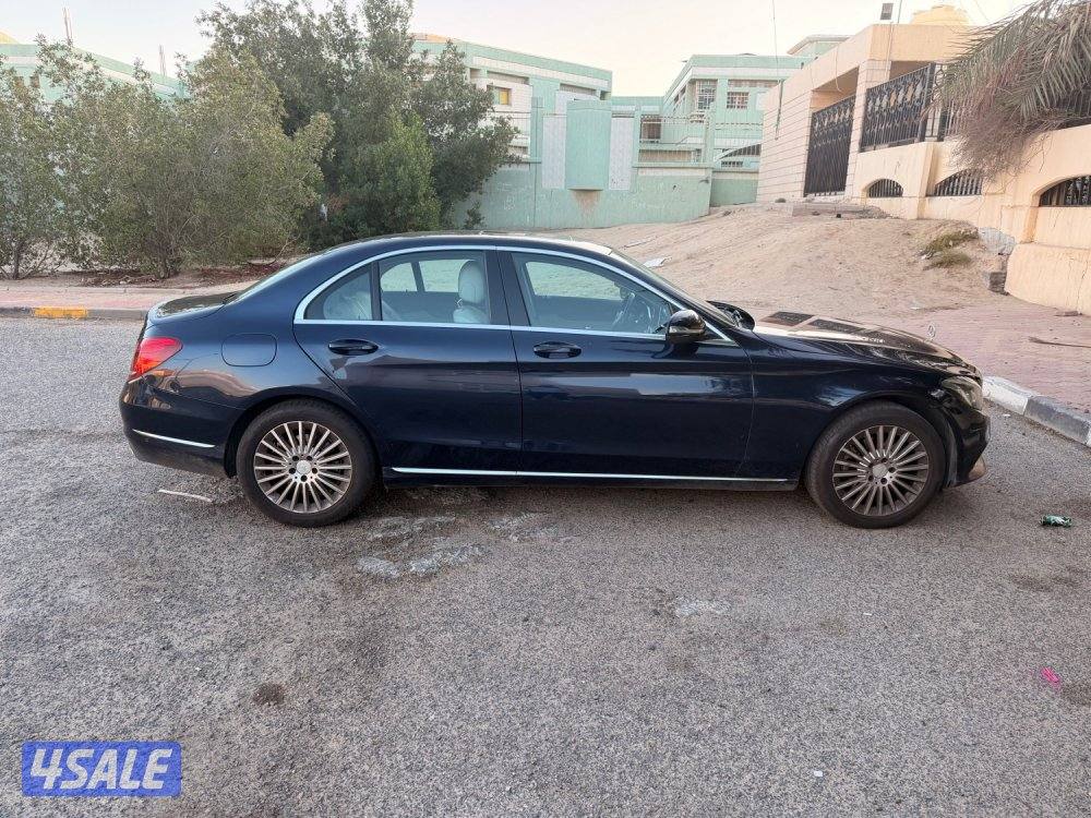 للبيع مرسيدس سي كلاس بحاله جيده2