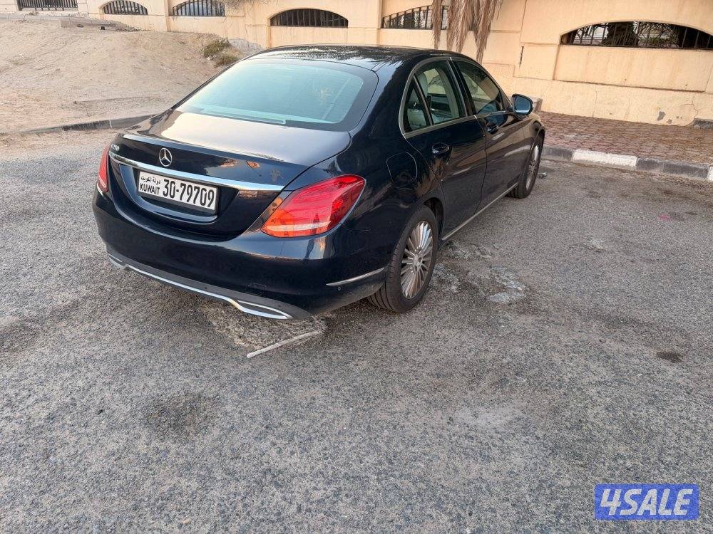 للبيع مرسيدس سي كلاس بحاله جيده3