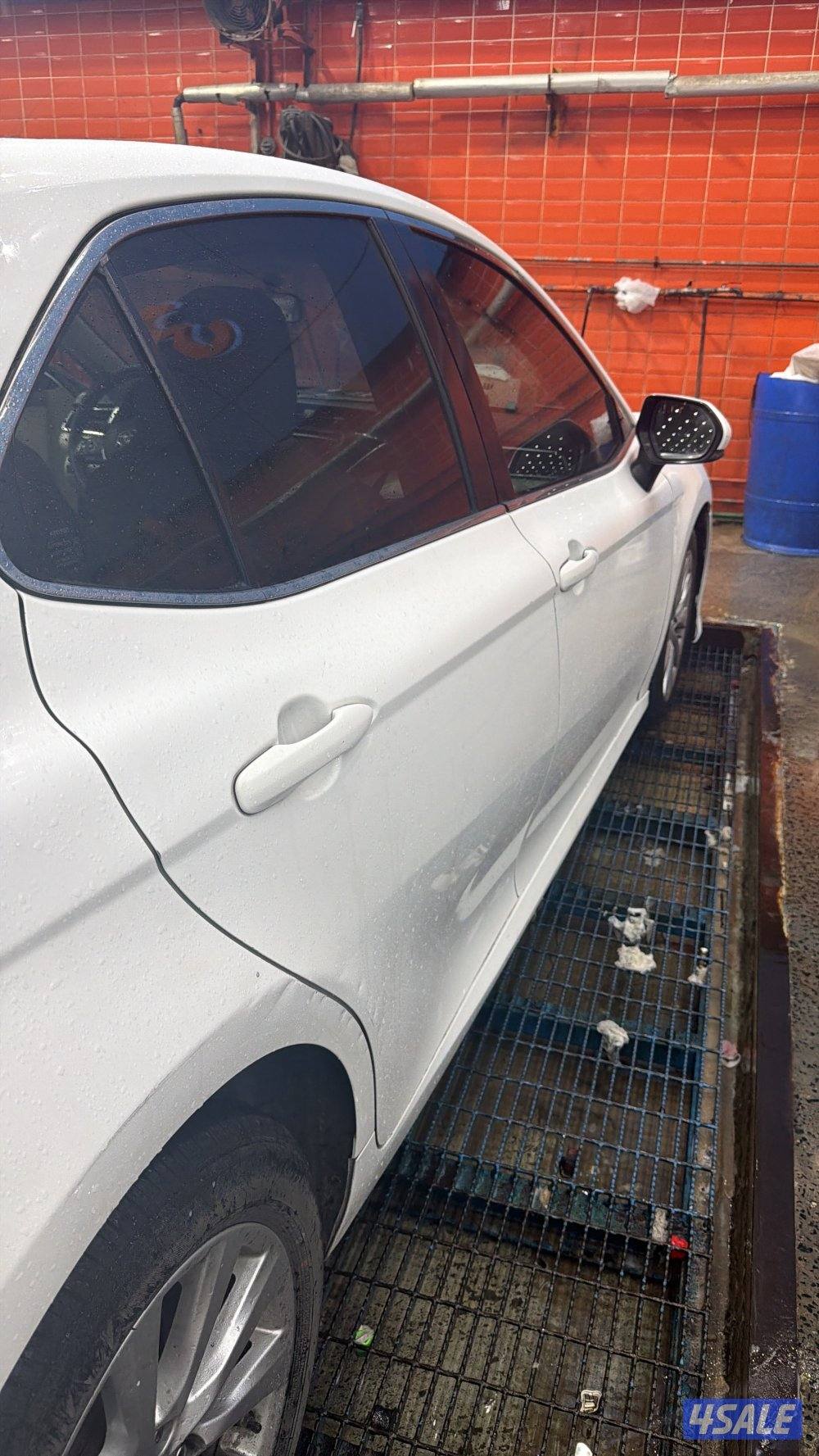 للبيع كامري موديل 2018 شرط الفحص ماشي 2480