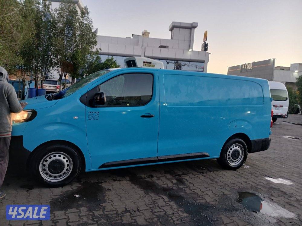 للبيع بيجو بكس مقفل ثلاجة شرط الفحص2500 دك قابل للمساومة بالمعقول4