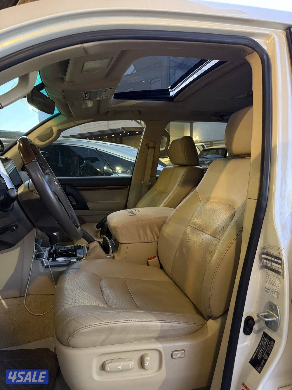 لاندكروزر Gxr 20172