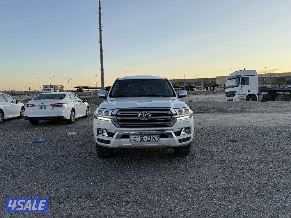 لاندكروزر Gxr 20173