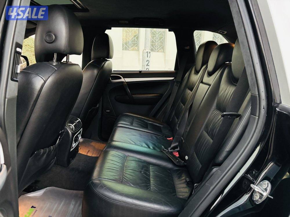 Porsche Cayenne Turbo model 20083