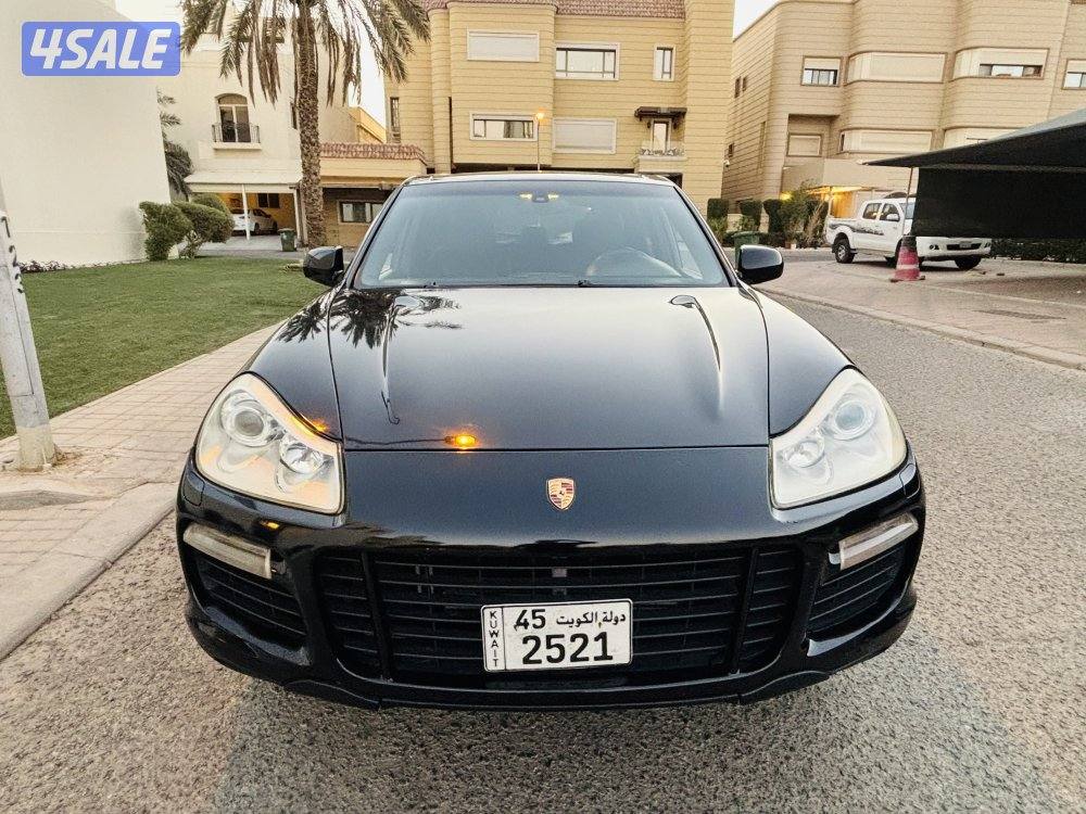 Porsche Cayenne Turbo model 20085
