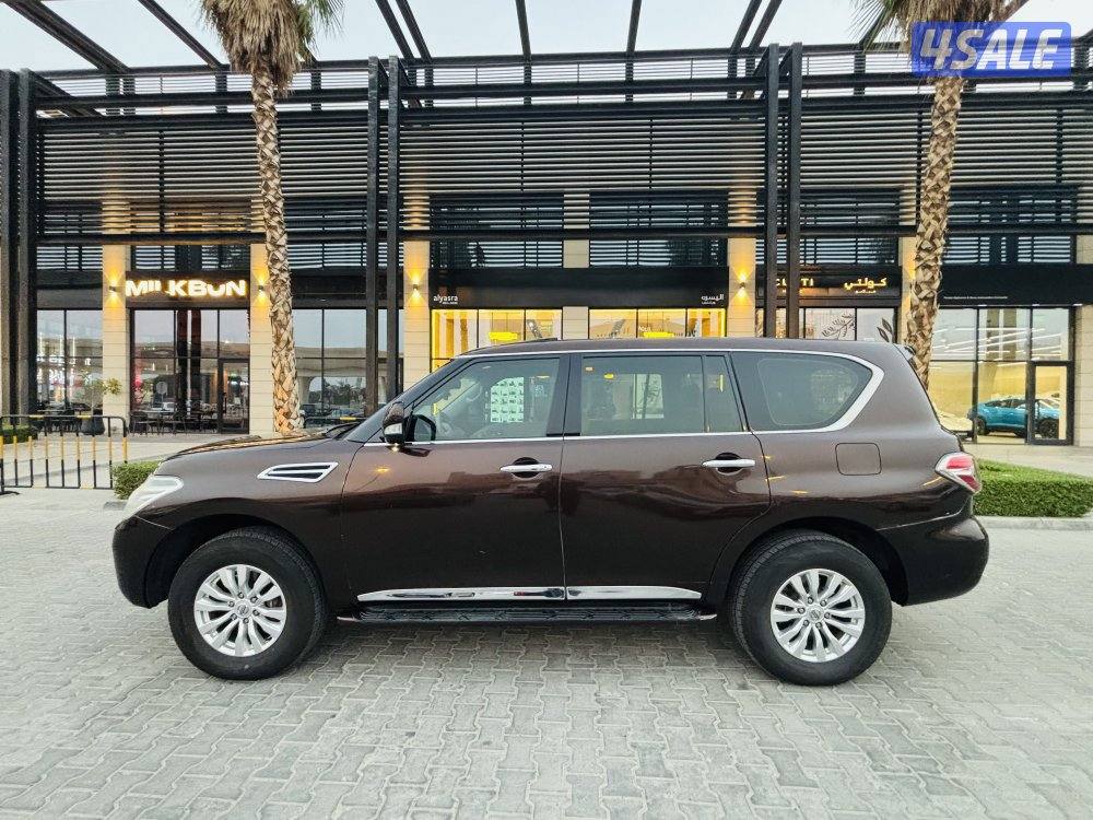 Nissan Patroal model 2017 Full option2