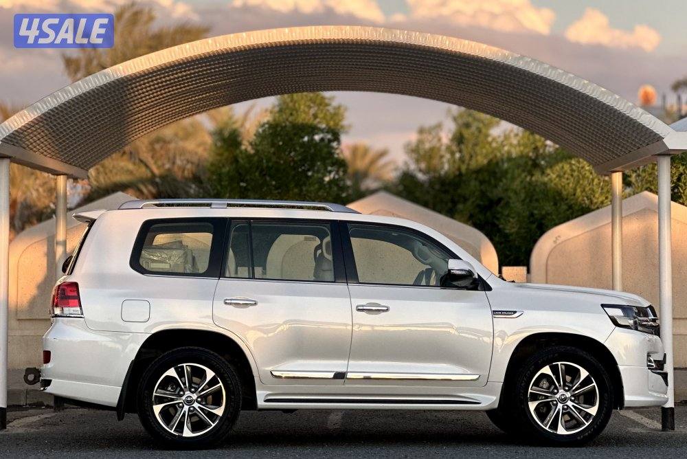 معرض القمة🚩3