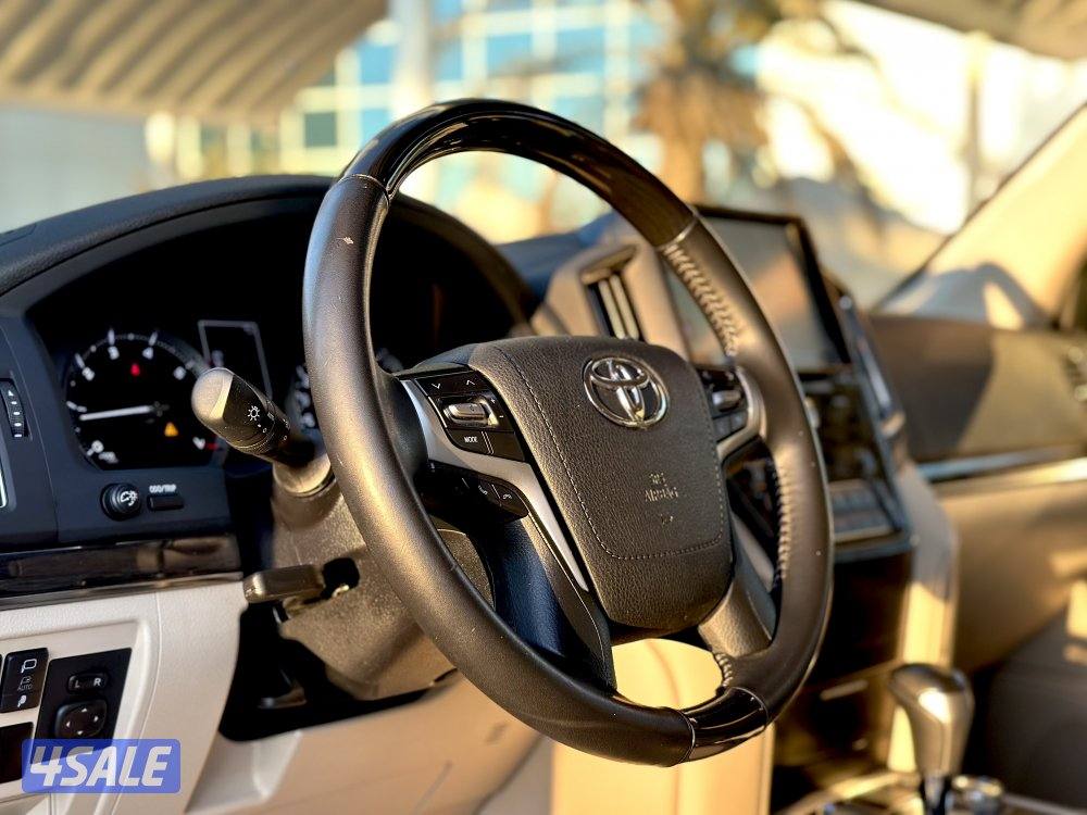 معرض القمة🚩7