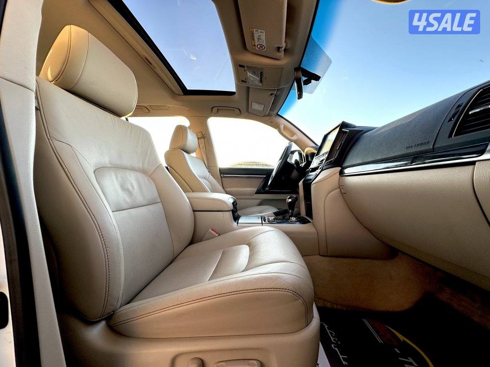 معرض القمة🚩9