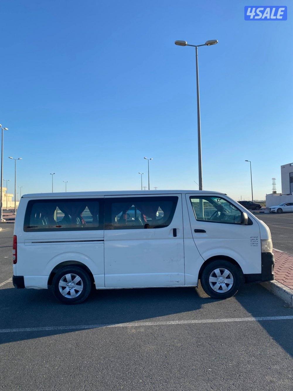 باص TOYOTA موديل 20110