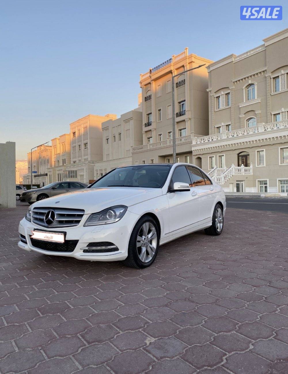 للبيع مرسيدس C200 بانوراما بحالة ممتازة جداً1