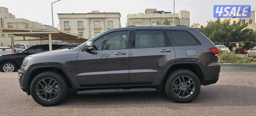 Jeep grand Cherokee 2020 جيب قراند شيروكي استعمال خفيف2