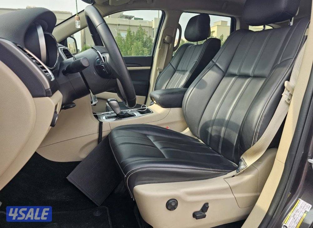 Jeep grand Cherokee 2020 جيب قراند شيروكي استعمال خفيف9