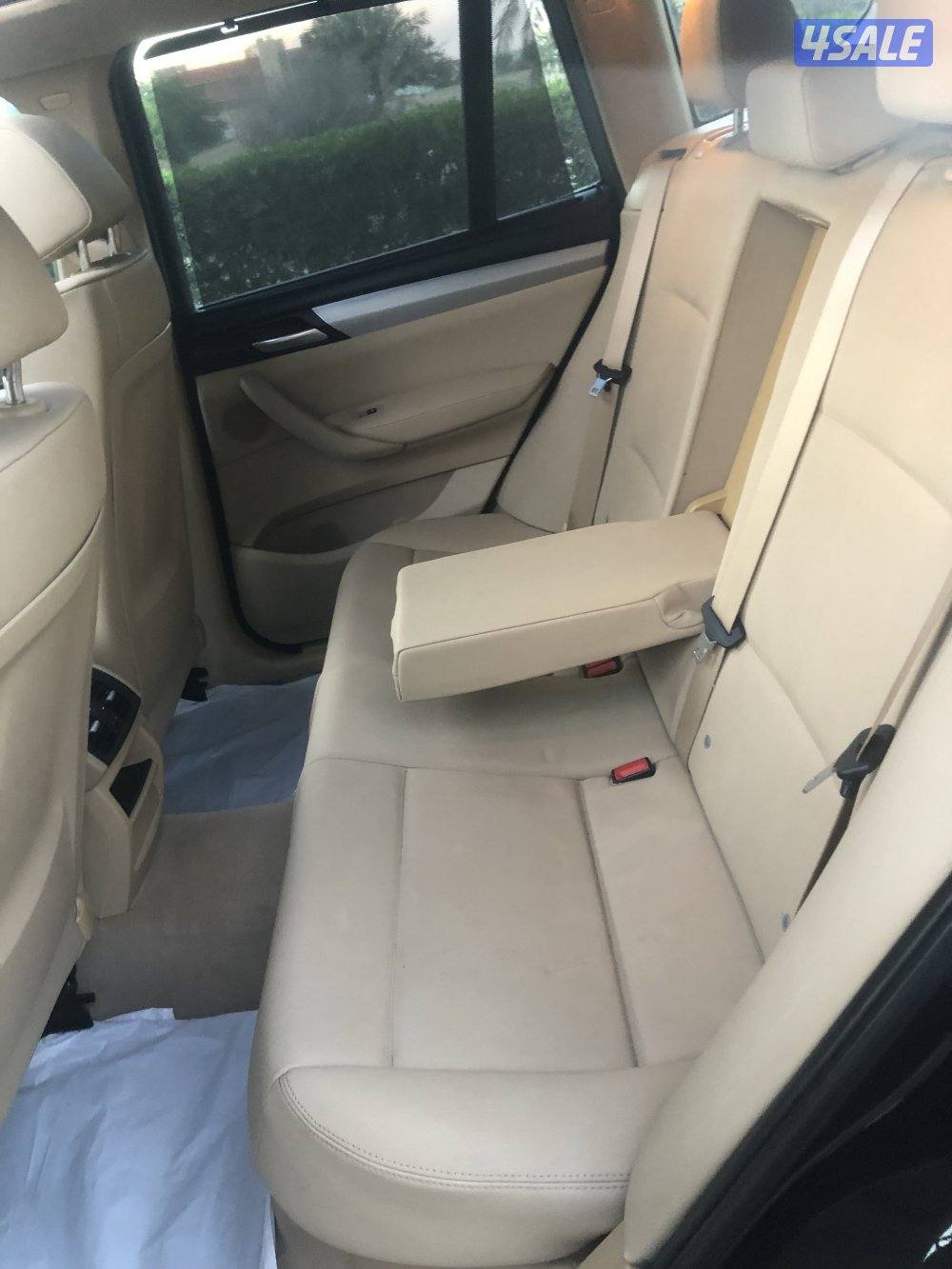 مالك اول ماشي 91 الف سرفيس الغانم بحالة نادرة اللون اسود ملكي من داخل14