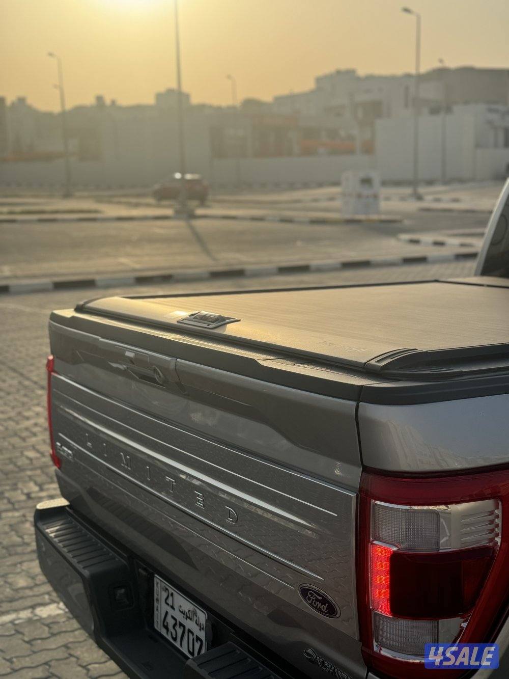 للبيع فورد لميتدد اعلى فئه بالوكاله موصفات اكثر من الرابتر وعداد ٤٥الف4