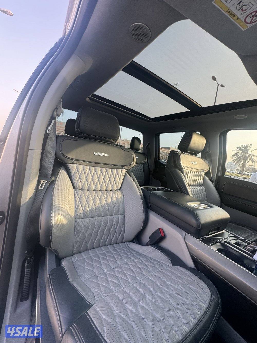 للبيع فورد لميتدد اعلى فئه بالوكاله موصفات اكثر من الرابتر وعداد ٤٥الف8