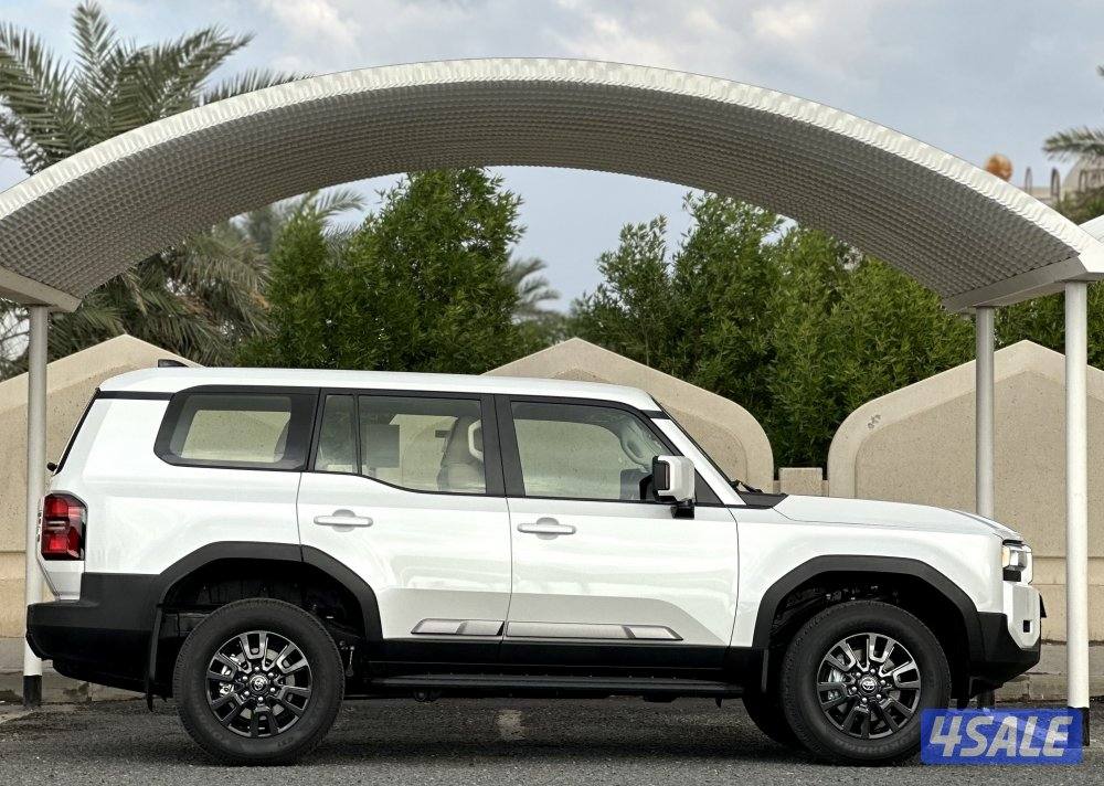 معرض القمة🚩3