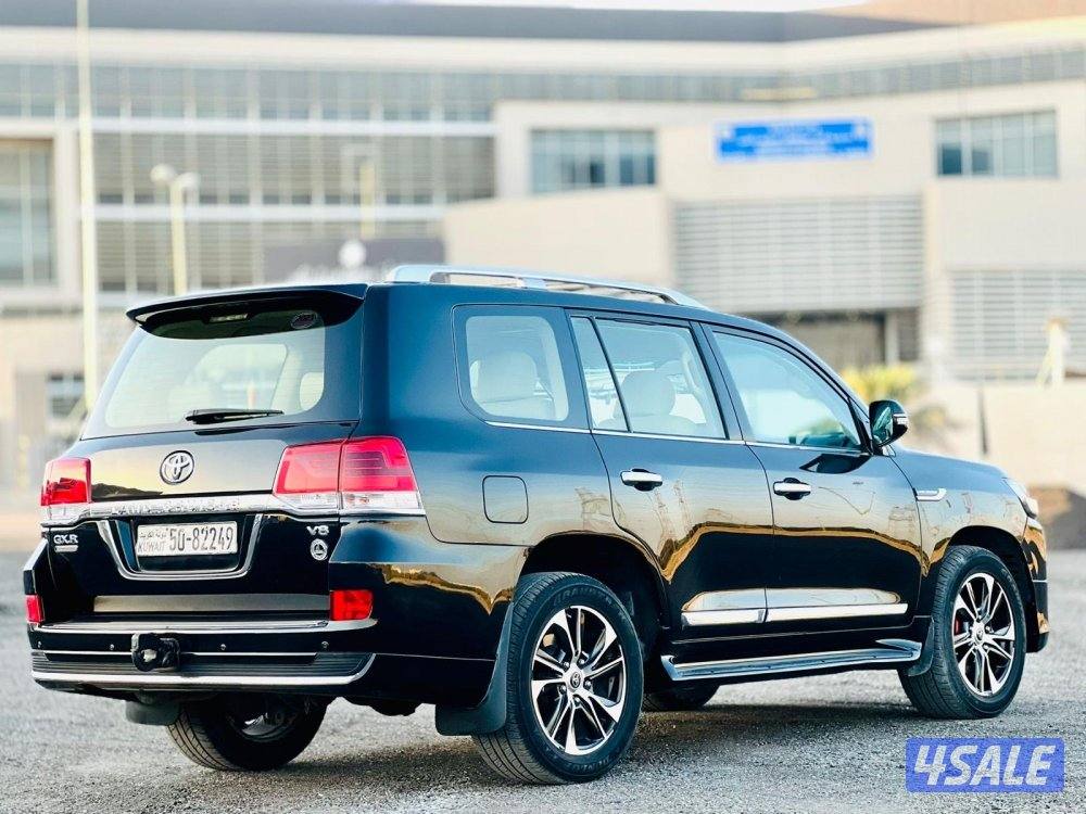 تويوتا لاكروز GXR2