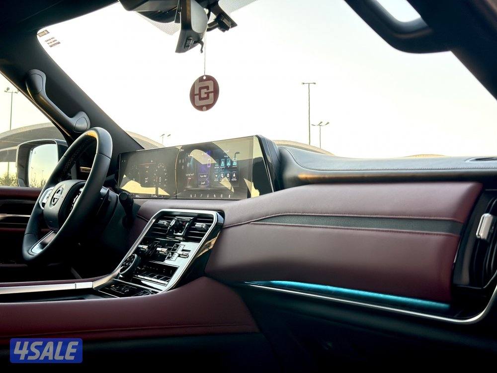 معرض القمة🚩8