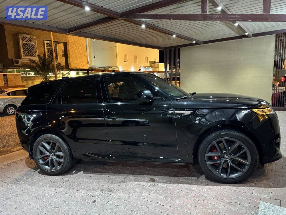 رنج سبورت 2024 اللون مميز بحالة الوكالة1