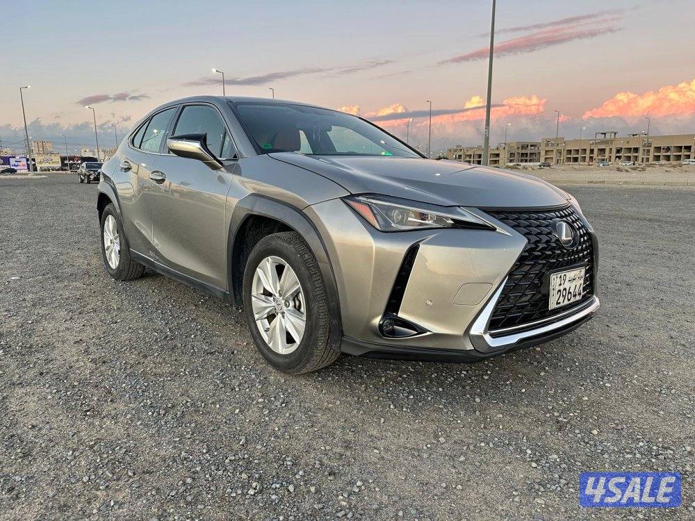 جيب لكزس UX 200 موديل ٢٠٢٠ صبغ وكالة و عداد قليل2