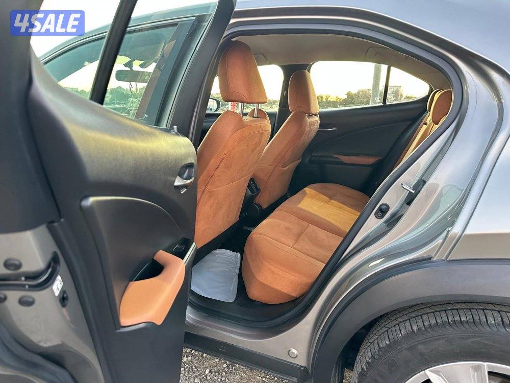 جيب لكزس UX 200 موديل ٢٠٢٠ صبغ وكالة و عداد قليل10