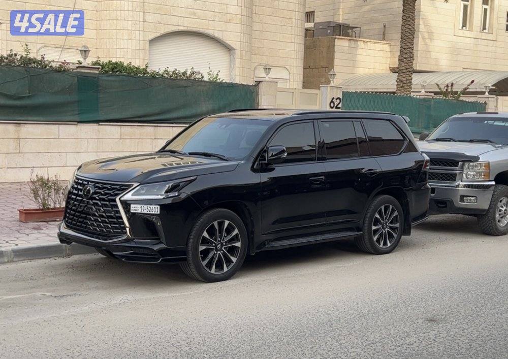 LEXUS BLACK EDITION 20213