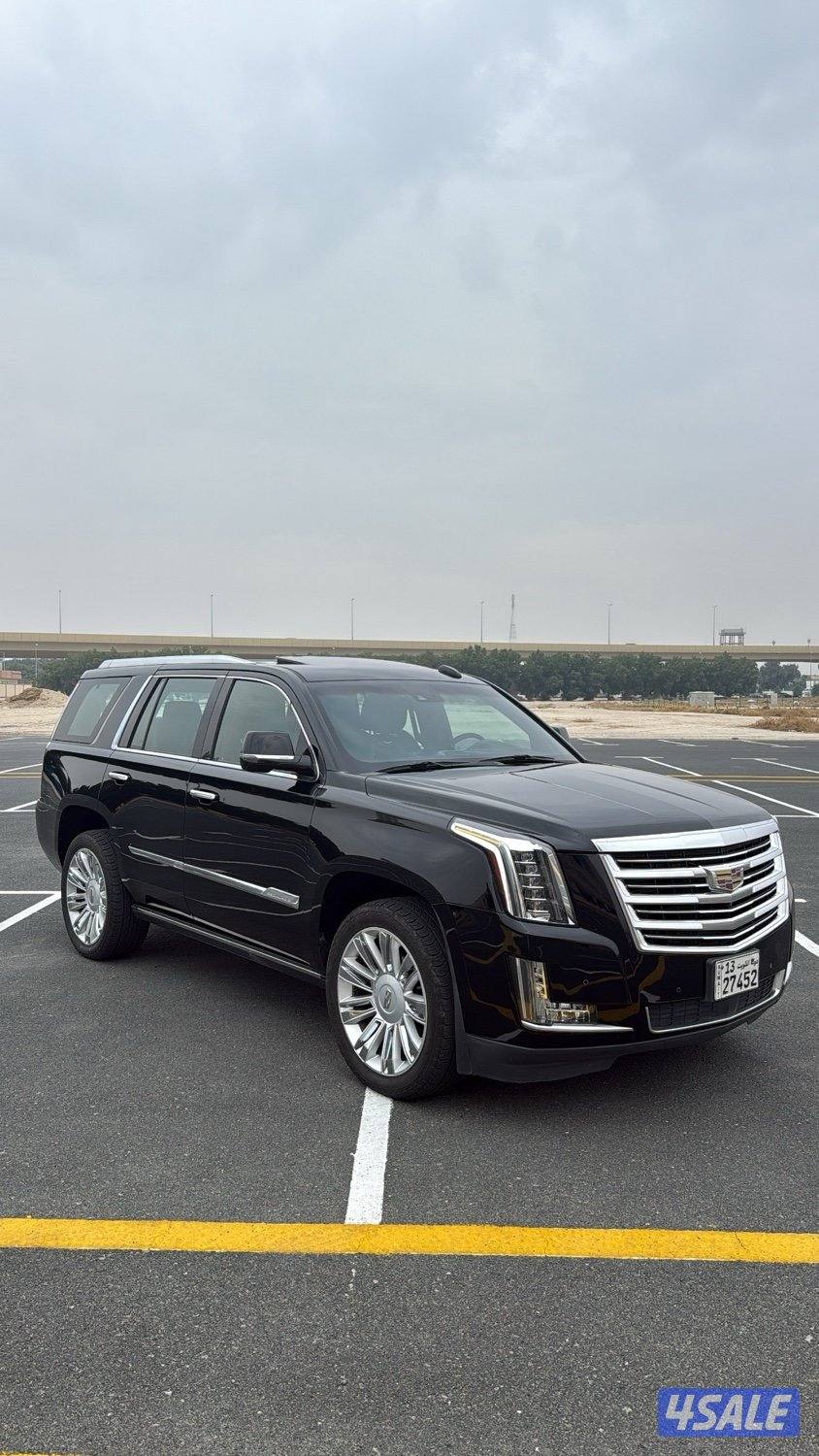 اسكاليد بلاتينيوم اعلى فئه ٢٠١٦ عداد ١١٧2