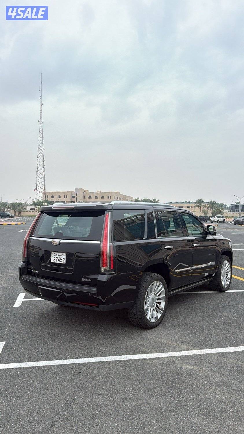 اسكاليد بلاتينيوم اعلى فئه ٢٠١٦ عداد ١١٧5