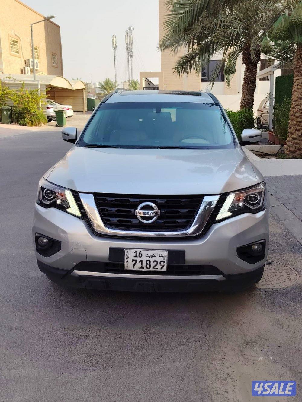 للبيع نيسان باثفندر موديل 20194