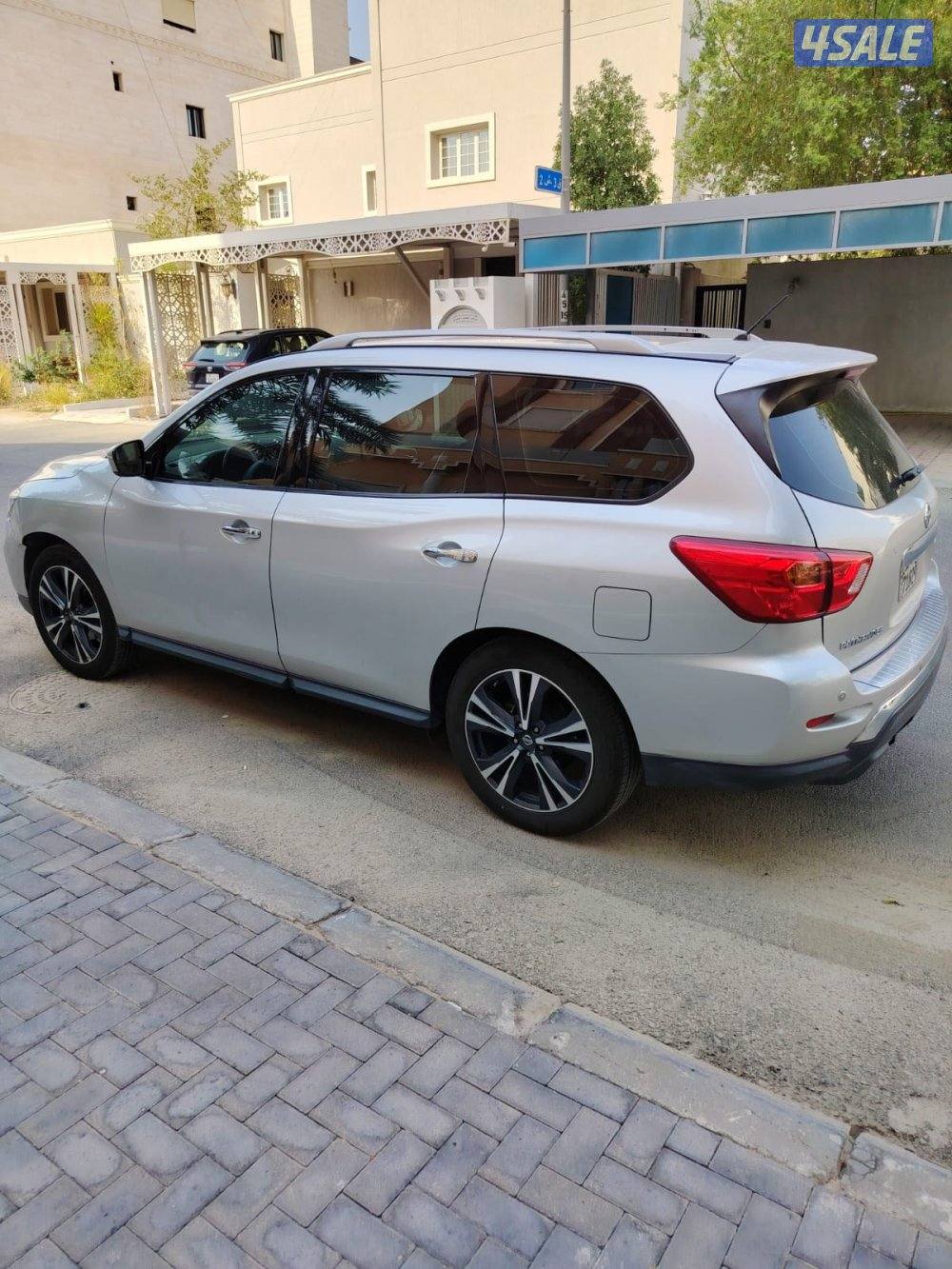 للبيع نيسان باثفندر موديل 20193