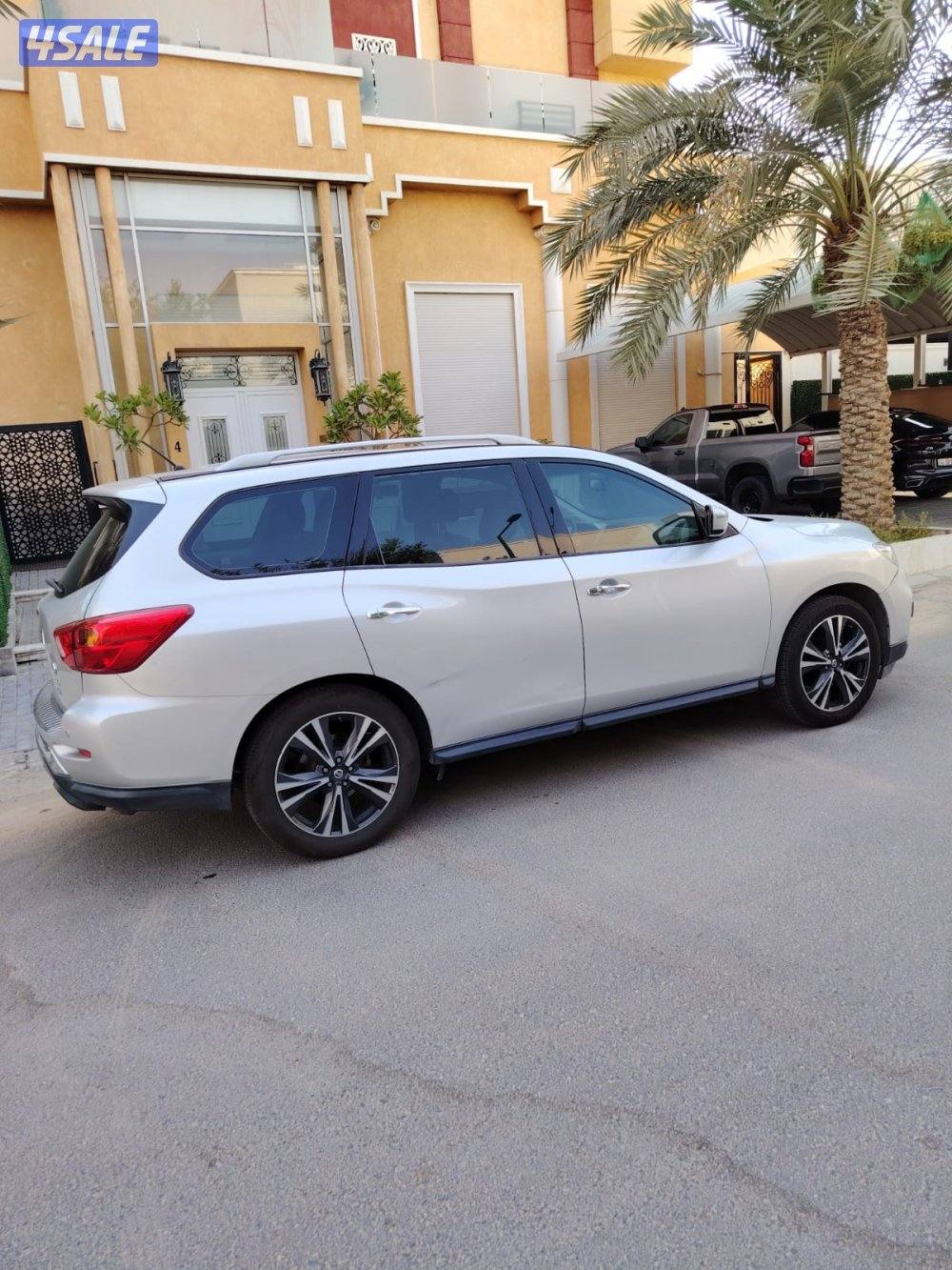 للبيع نيسان باثفندر موديل 20196