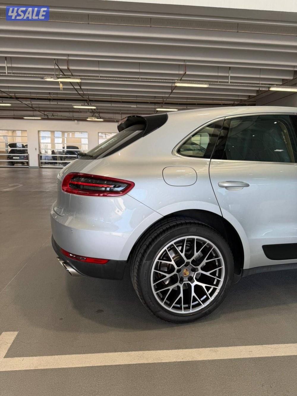 MACAN S تحت الكفالة5