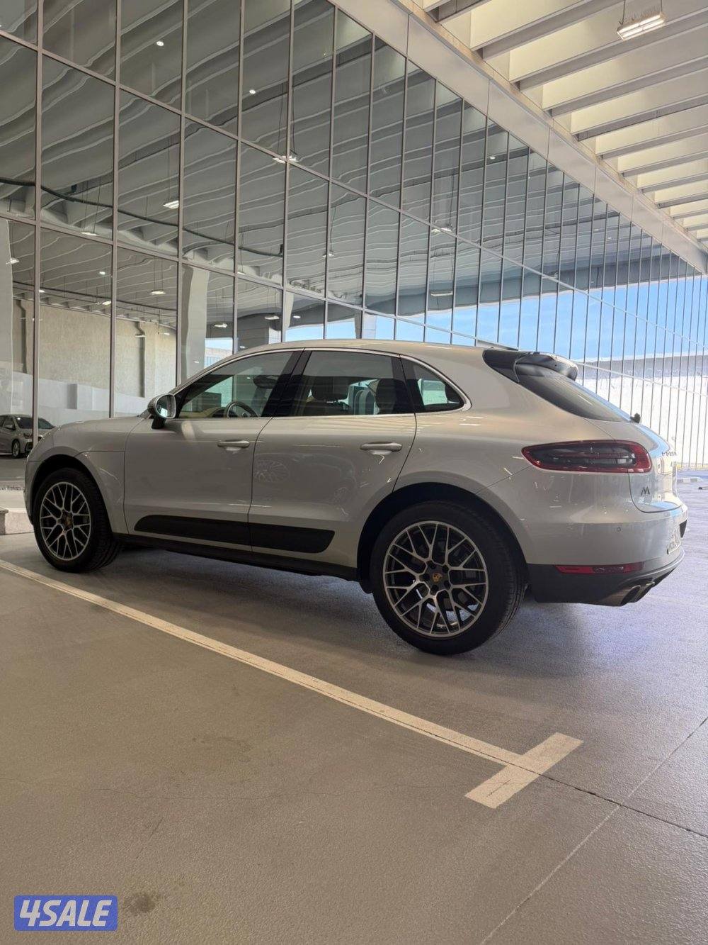 MACAN S تحت الكفالة6