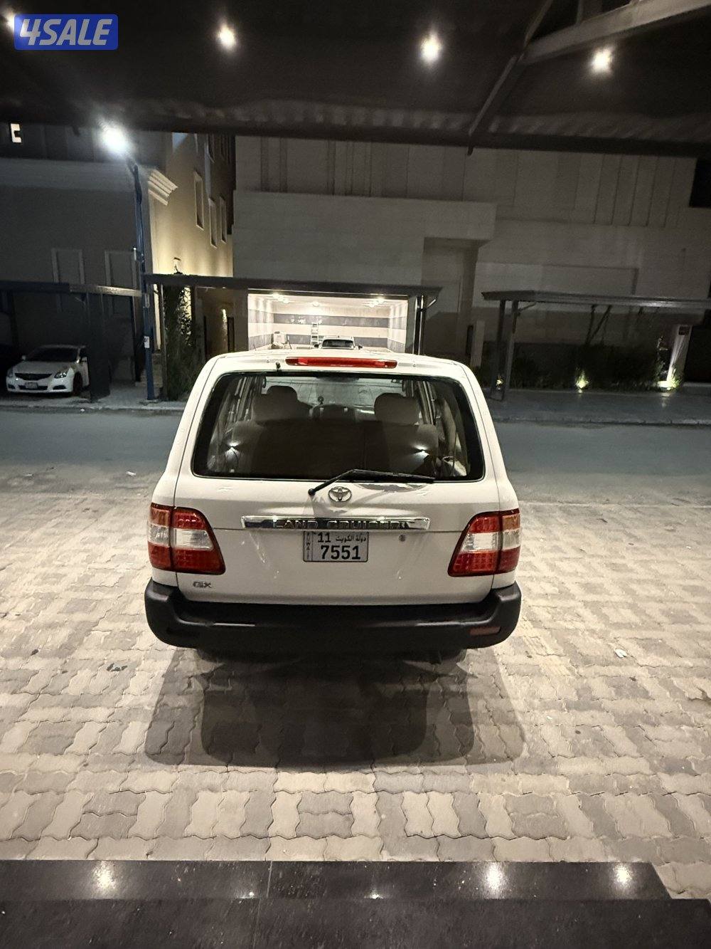 للبيع لاندكروز20052