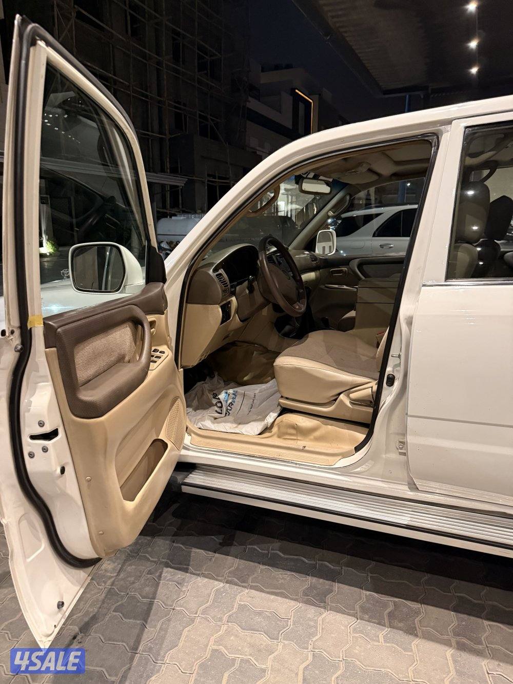 للبيع لاندكروز20053