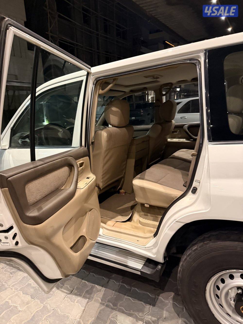 للبيع لاندكروز20055