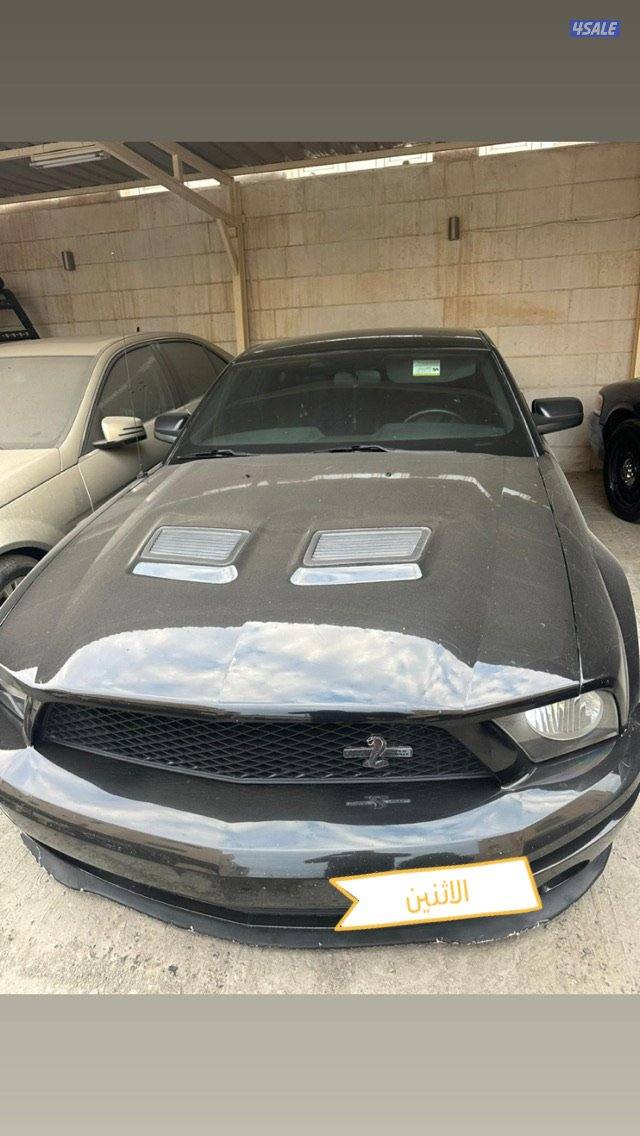 للبيع موستنج قير عادي شاصي جيد ماشي 120الف موناقصها شي الفحص0