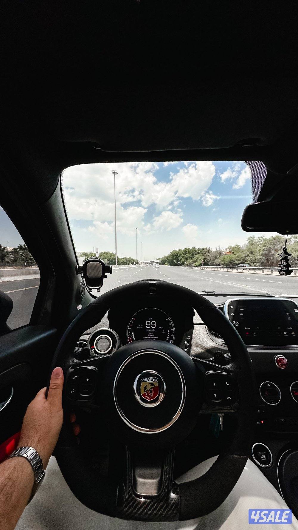 بيعة سريعة ابارث لونين اسود ورمادي عليها حماية مطفية ماشية 23 الف4