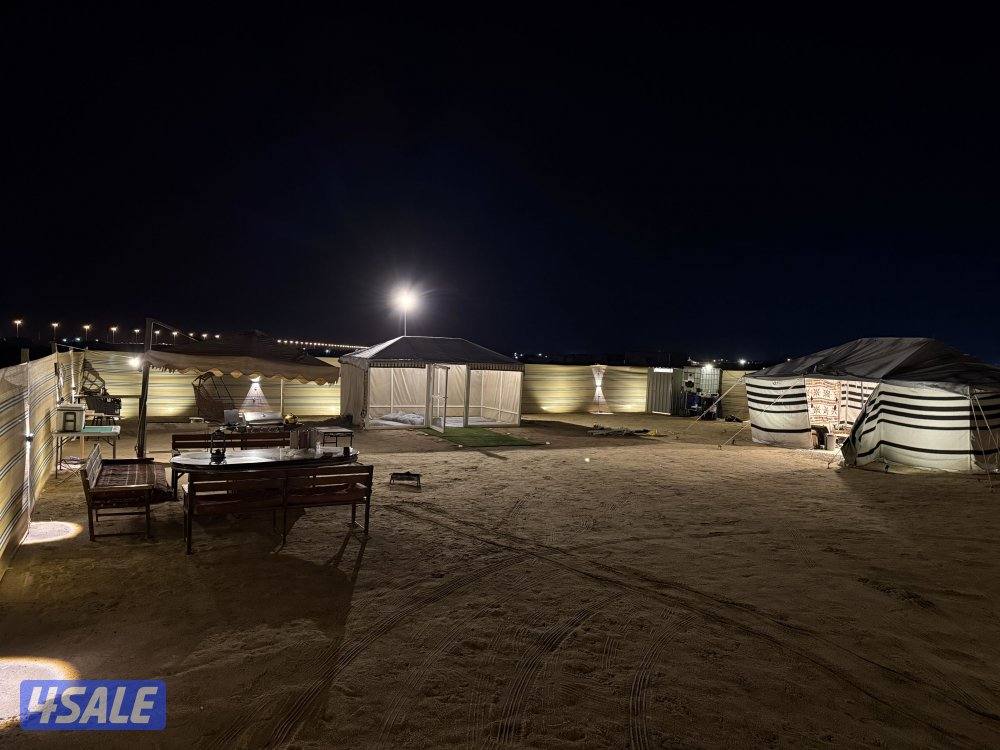 كشته مرتبه تتكون من خيمتين وقعده مقابل مخفر جبد6