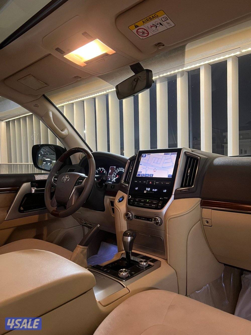 للبيع لاند كروز vxr 5.71