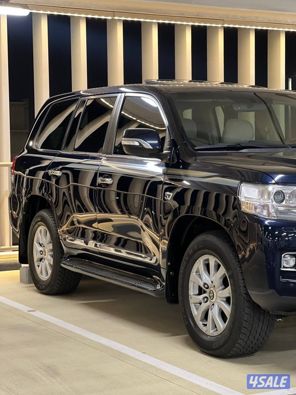 للبيع لاند كروز vxr 5.72