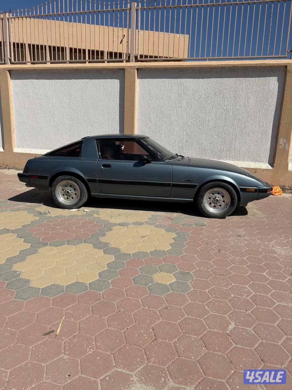 للبيع عدد سيارات كلاسيك4