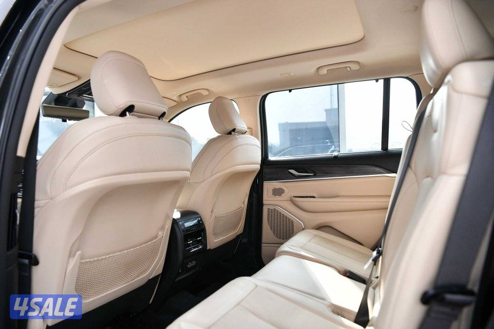 جيب جراند شيروكي ليميتد4