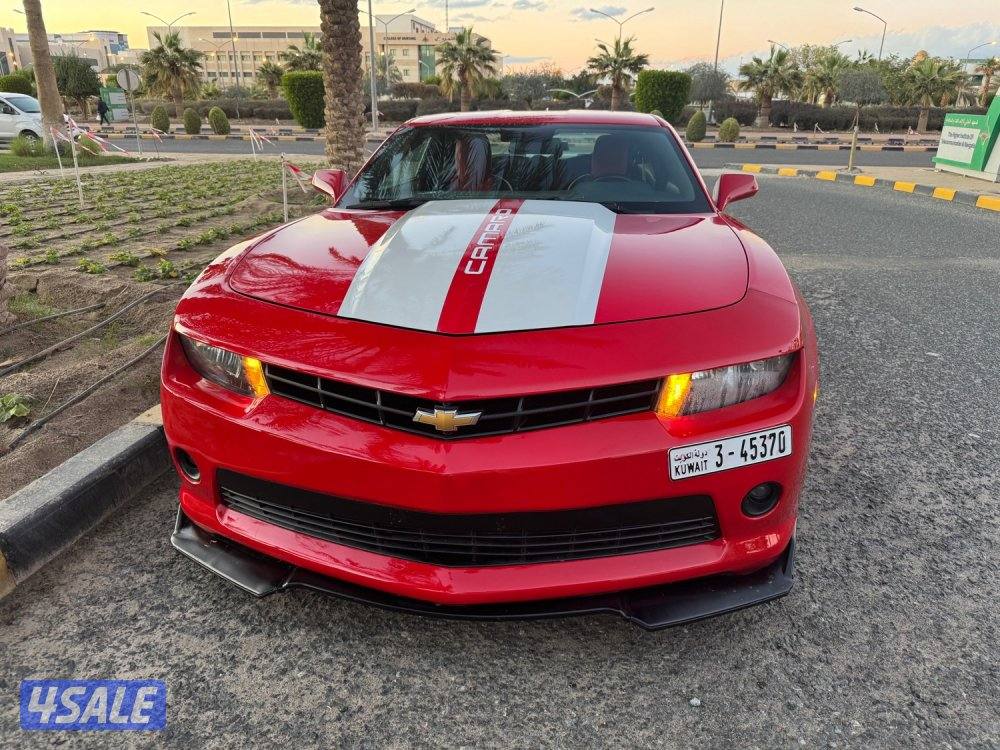 كمارو rs مديل 2014 بحالة نظيفه سته سلندر V61
